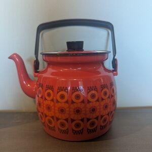 VINTAGE 60'S FINEL RED KETTLE
